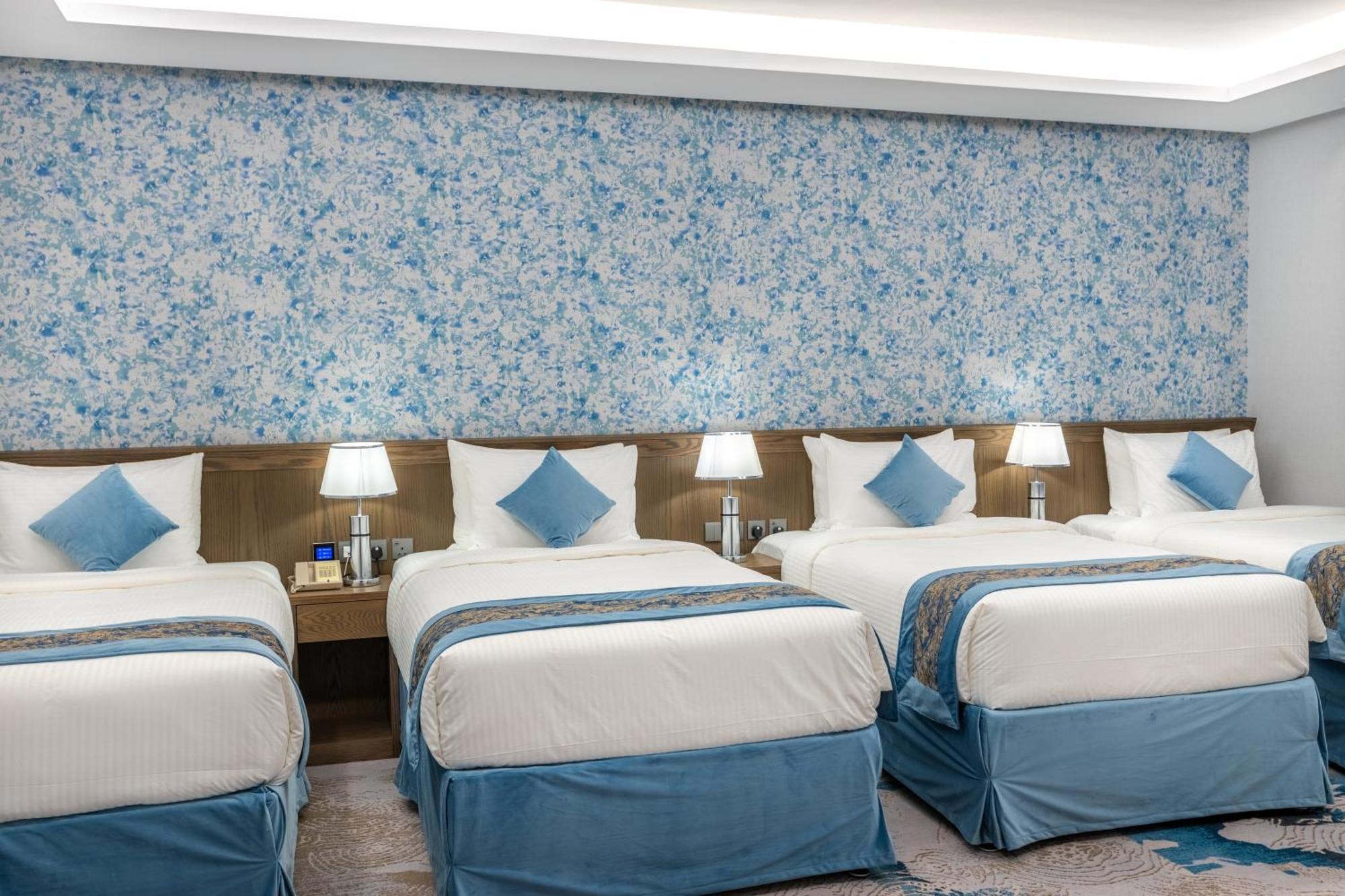 View Al Madinah Hotel Medina Exterior photo
